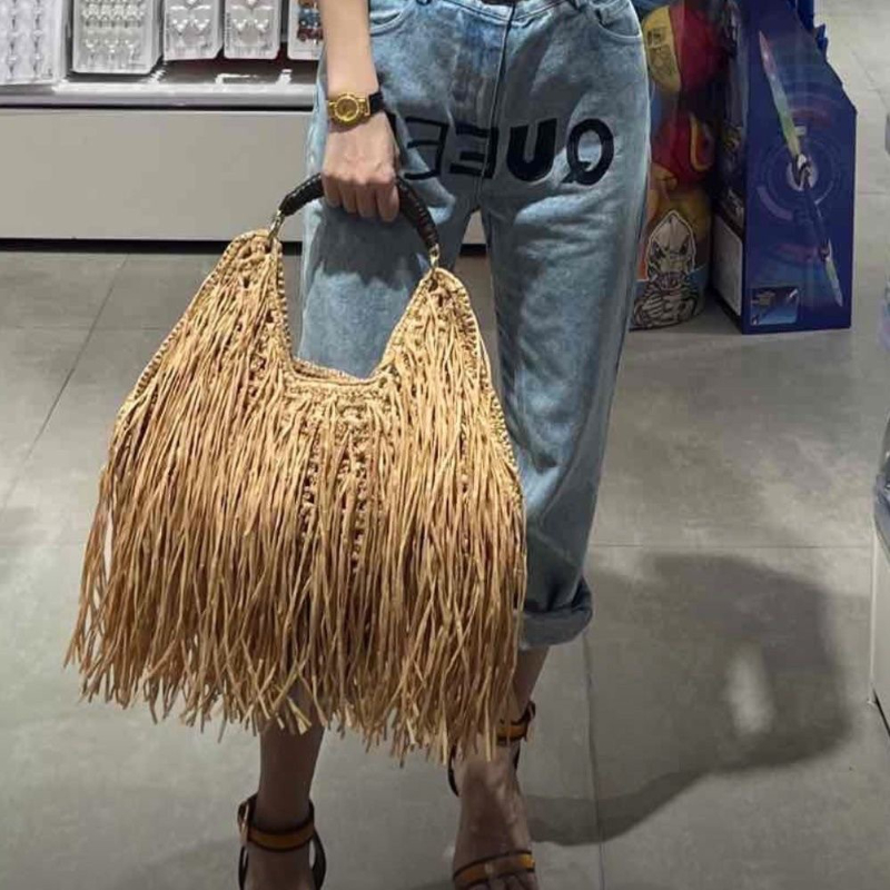 Bohemian Tassel Straw Handbag  - đánh giá và giá Ethnic Fashion Design