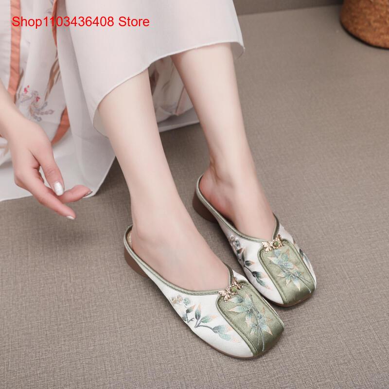 New Embroidered Slippers for H - đánh giá và giá Ethnic Fashion Women