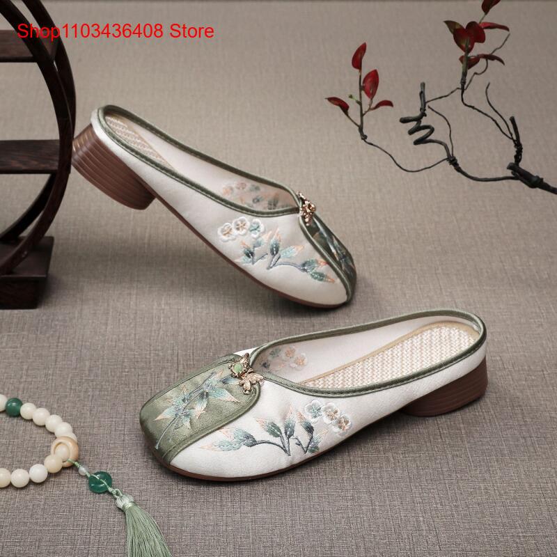 New Embroidered Slippers for H - đánh giá và giá Ethnic Fashion Women
