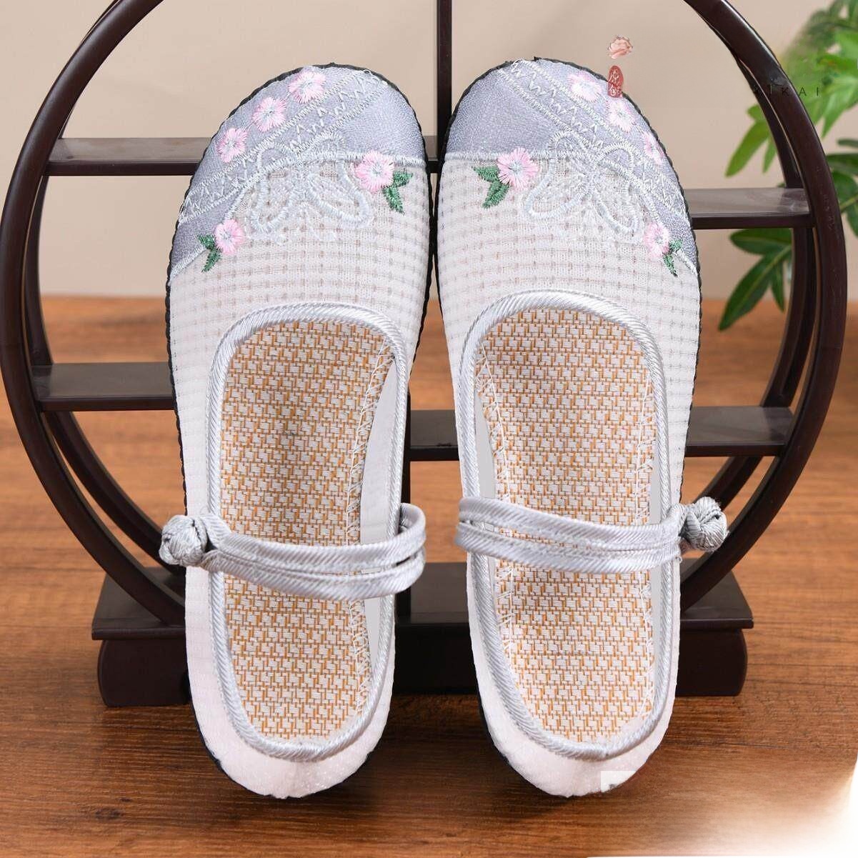 Breathable Embroidered Flat Bo - đánh giá và giá Ethnic Fashion Online